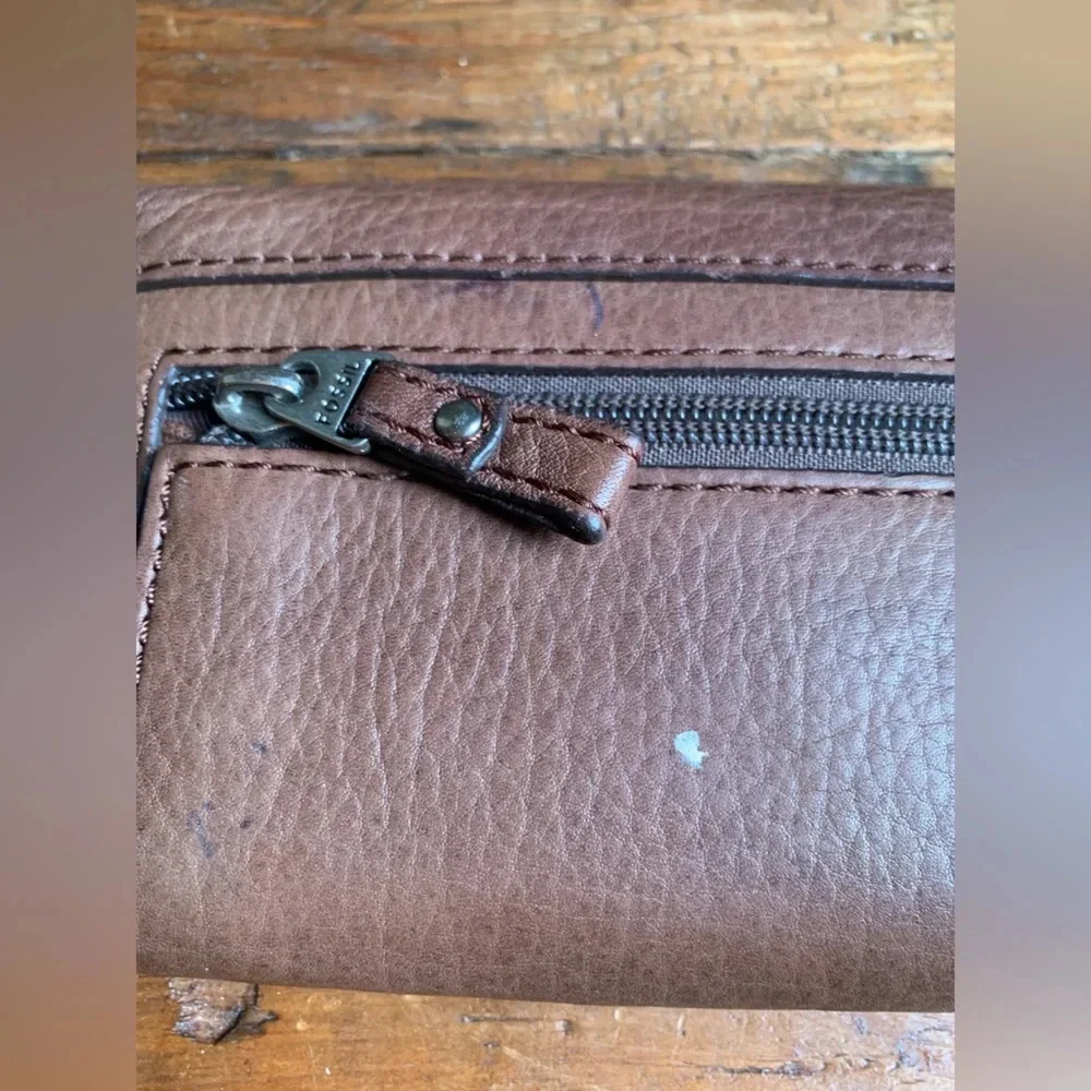 Fossil wallet, leather wallet vintage hippie boho